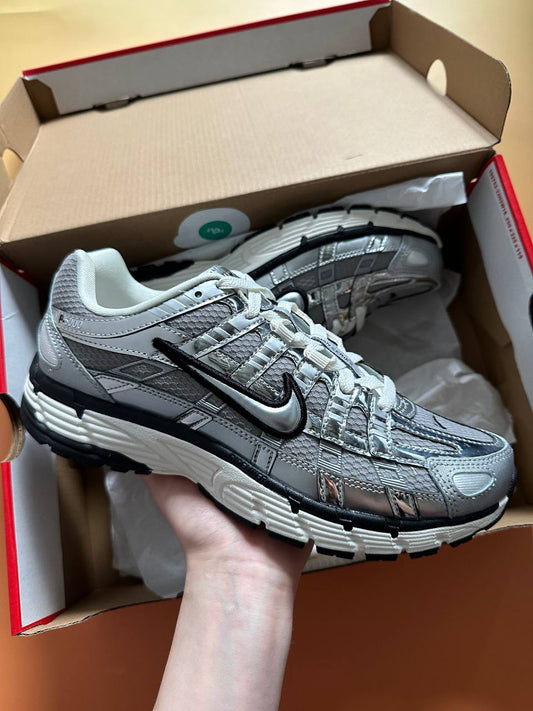 NIKE P-6000